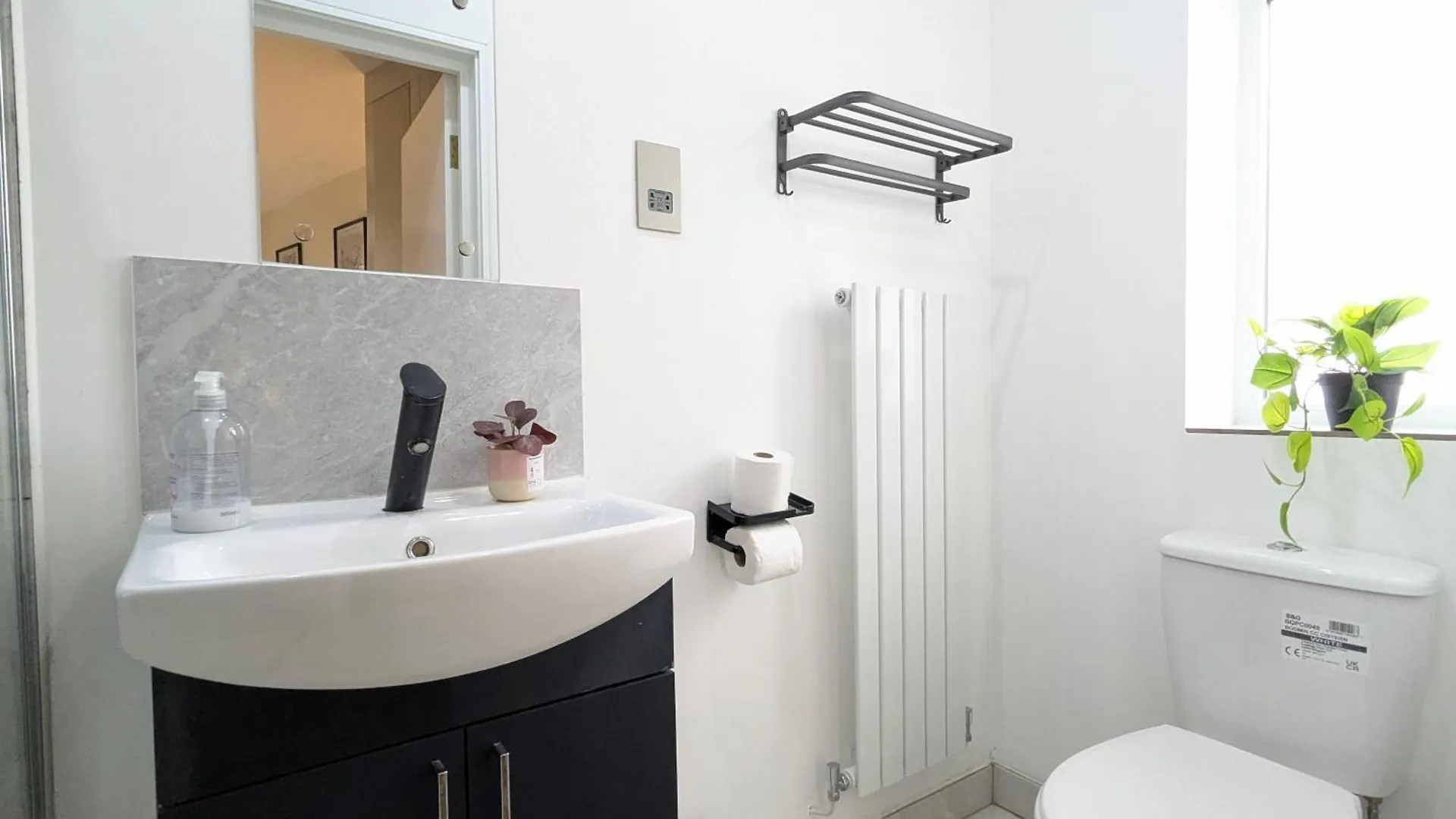 2 Ensuite Bedroom House Near Centre Free Parking York Holiday home