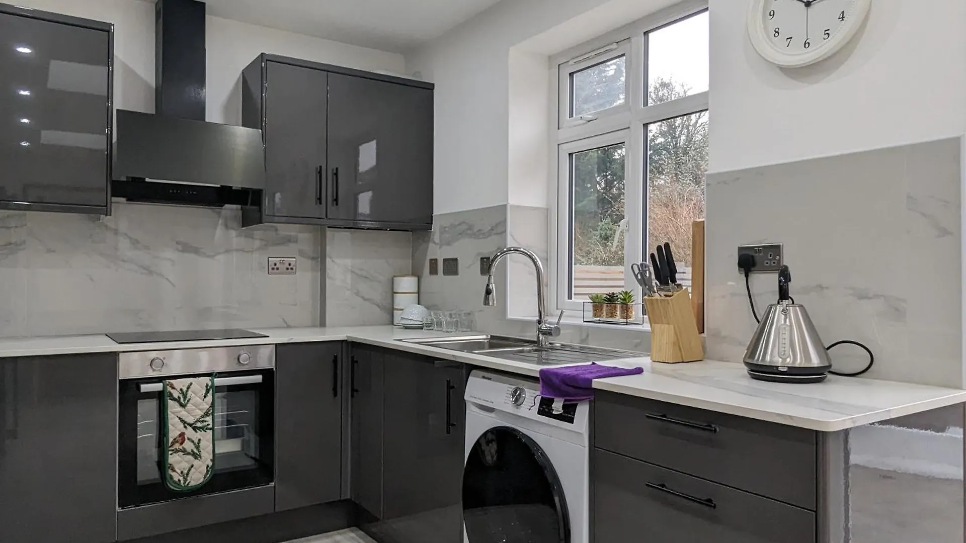 2 Ensuite Bedroom House Near Centre Free Parking York